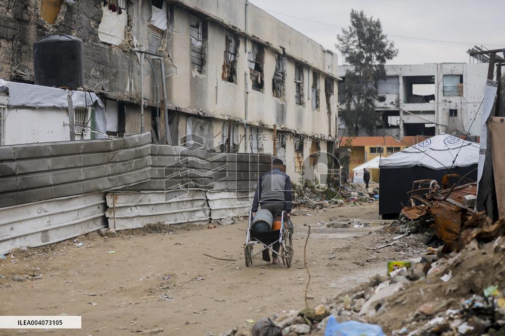Life Amid Ruins in Gaza