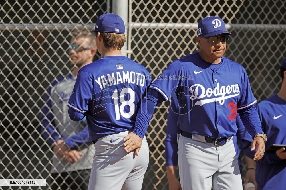 Baseball: MLB spring training