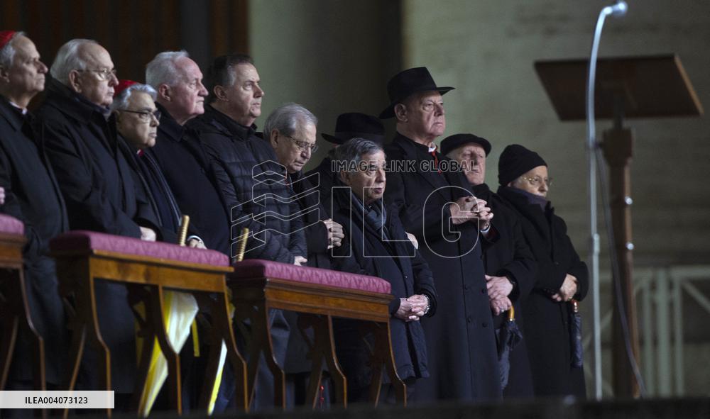 Rosary Prayer for The Health of Pope Francis - Vatican