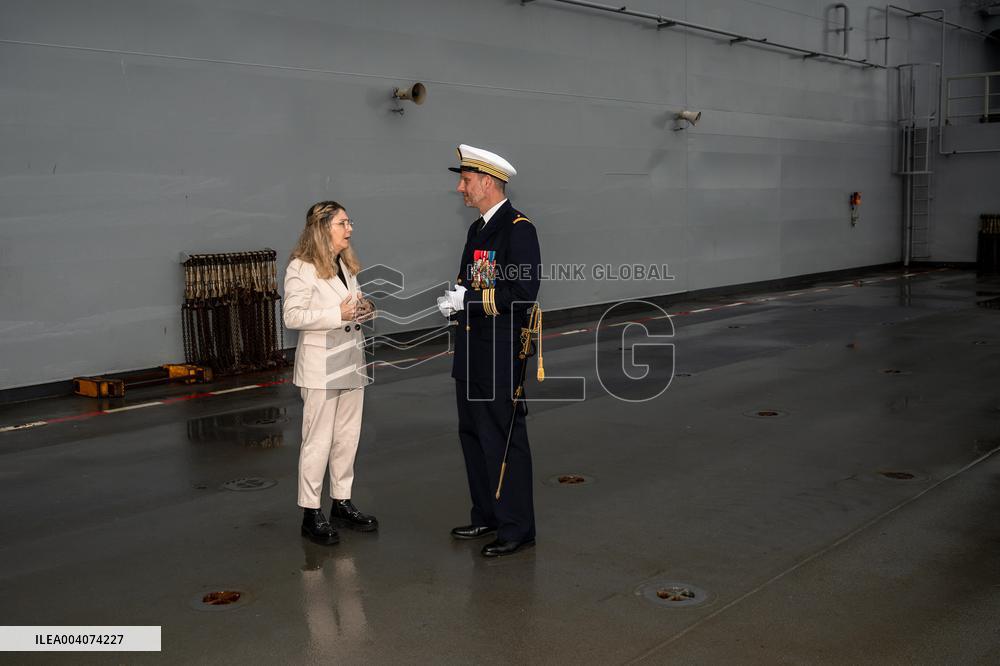 Departure of The Joan of Arc Mission 25 - Toulon