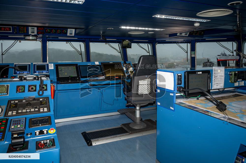 Departure of The Joan of Arc Mission 25 - Toulon