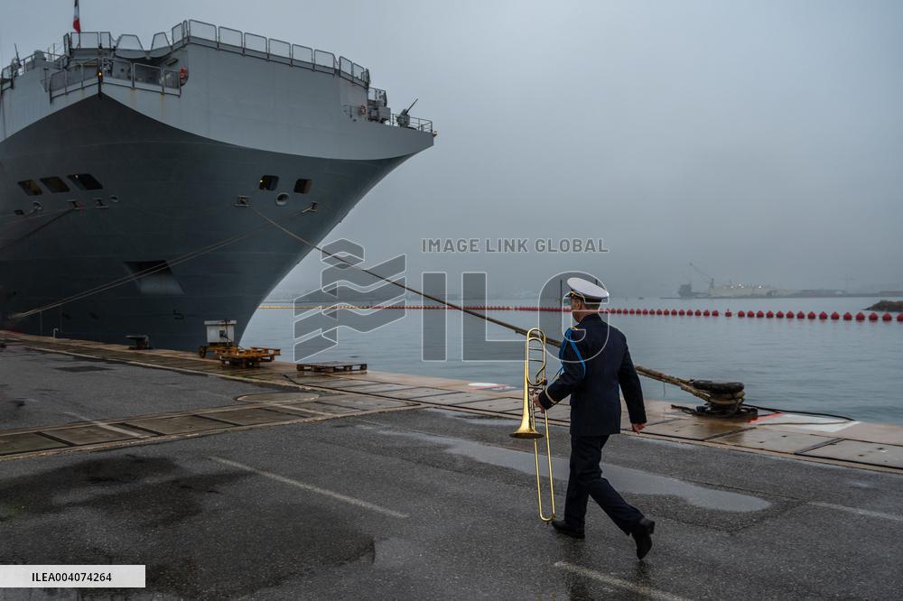 Departure of The Joan of Arc Mission 25 - Toulon