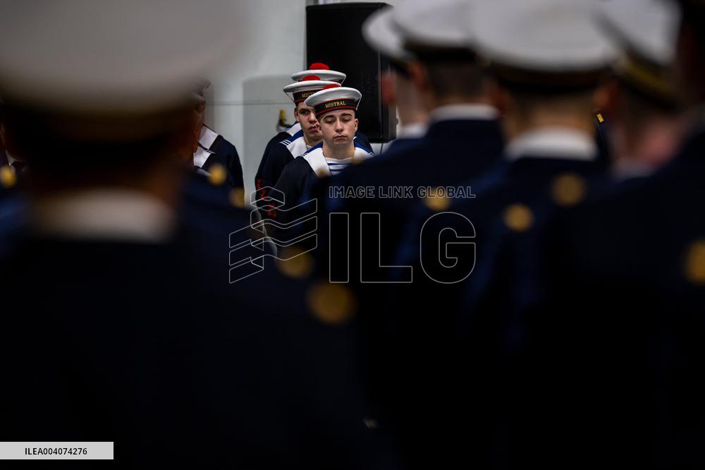 Departure of The Joan of Arc Mission 25 - Toulon