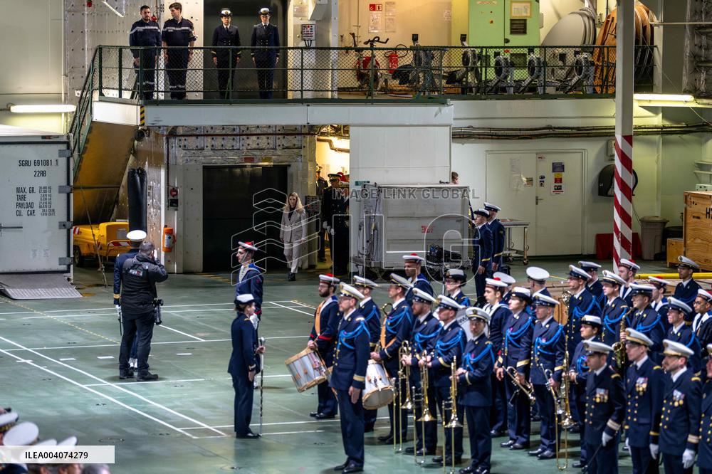 Departure of The Joan of Arc Mission 25 - Toulon