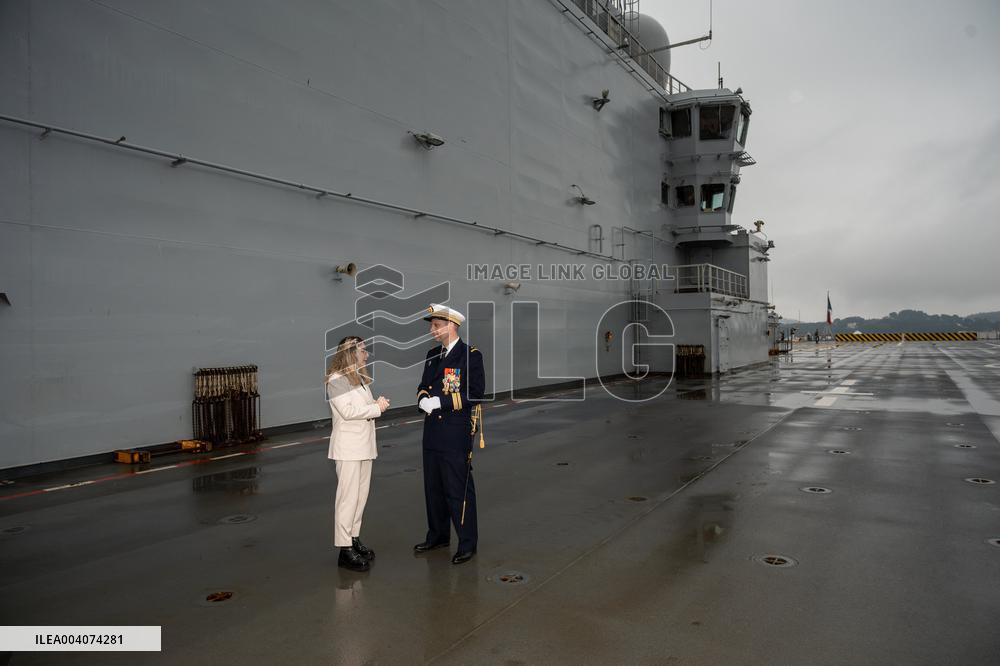 Departure of The Joan of Arc Mission 25 - Toulon