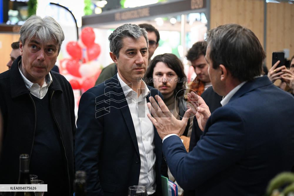 Politicians at Agriculturel Fair - Paris