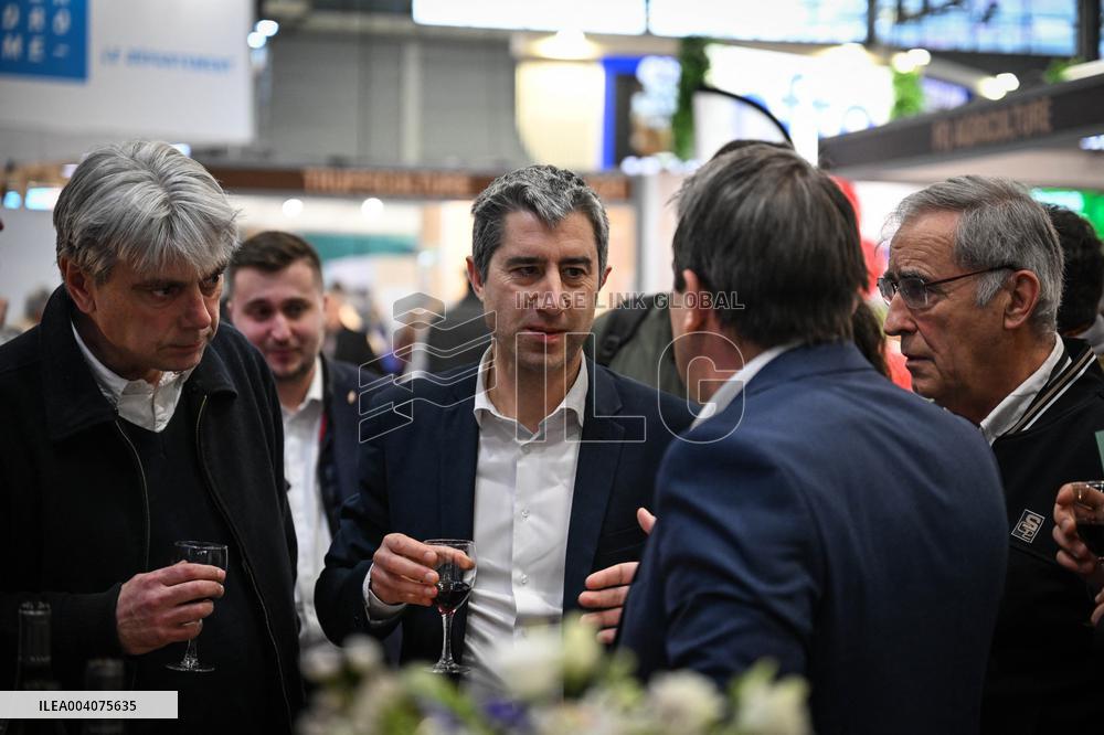 Politicians at Agriculturel Fair - Paris