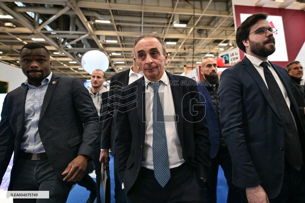 French politicians at the Agricultural Fair in Paris - FA