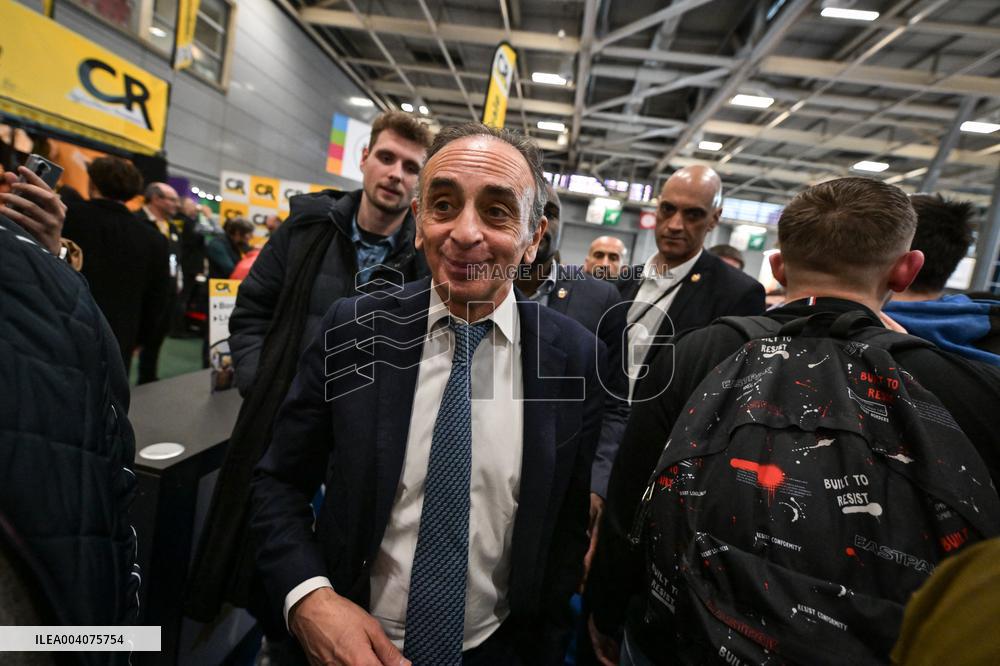 French politicians at the Agricultural Fair in Paris - FA