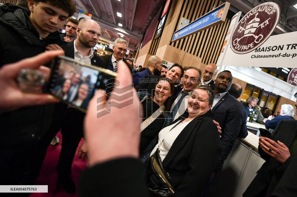 French politicians at the Agricultural Fair in Paris - FA