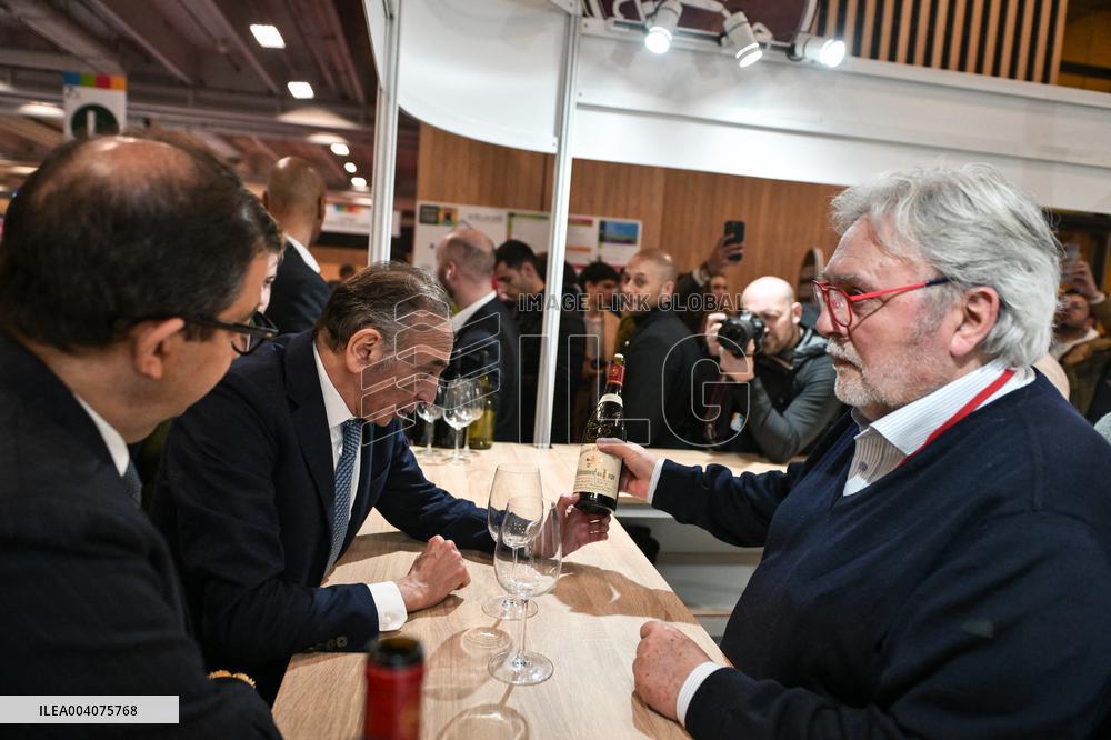 French politicians at the Agricultural Fair in Paris - FA