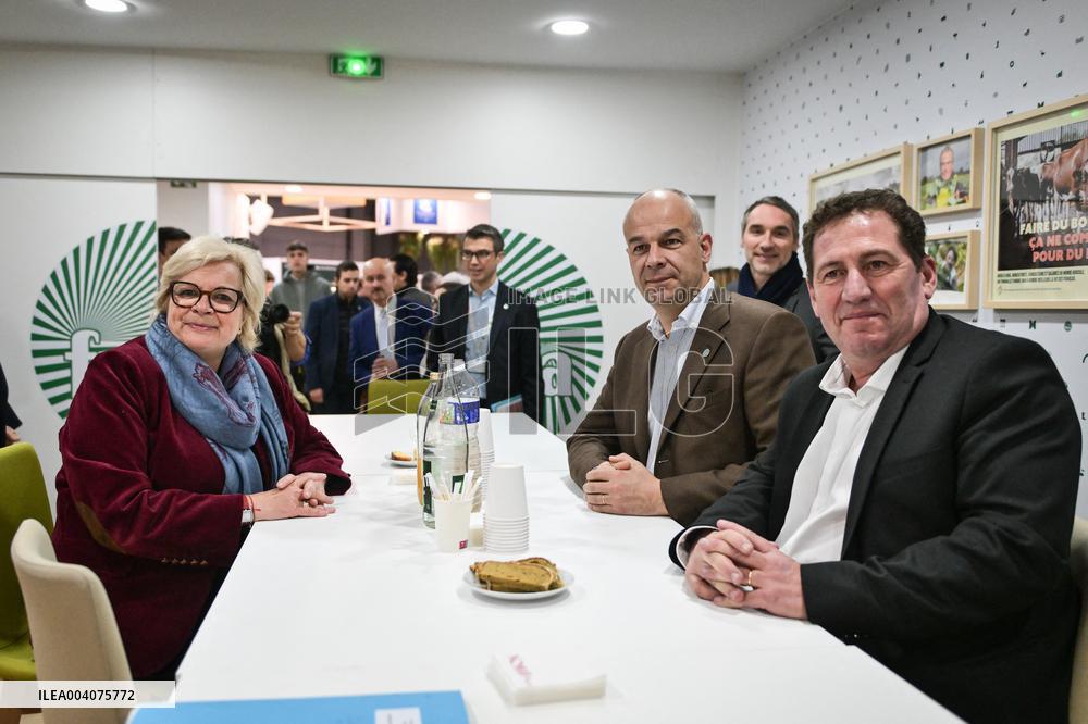 French politicians at the Agricultural Fair in Paris - FA