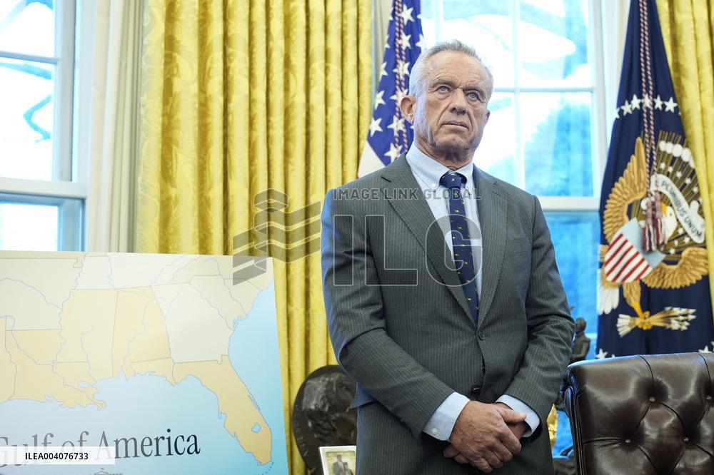 Donald Trump signs an executive order - Washington