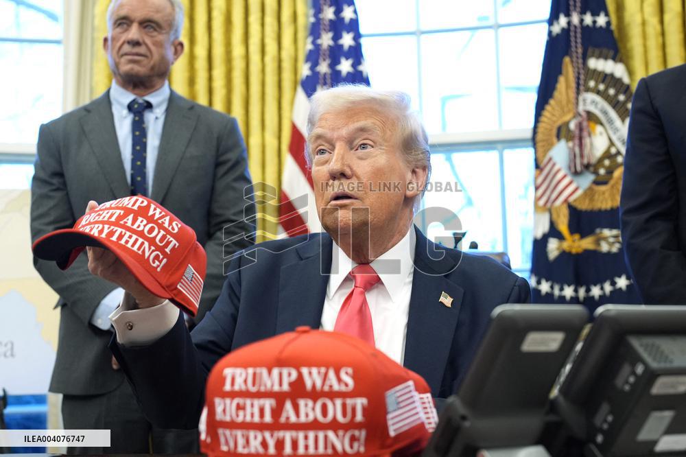 Donald Trump signs an executive order - Washington