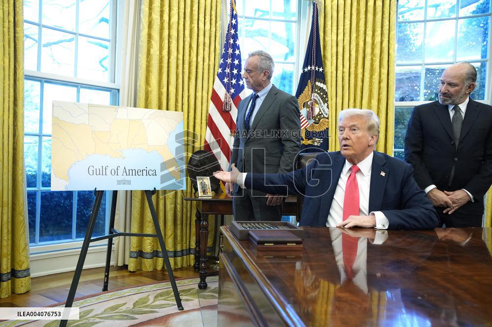 Donald Trump signs an executive order - Washington