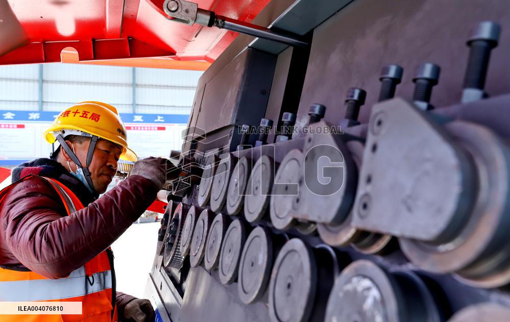 Lanzhou-Zhangye High-Speed Railway Construction
