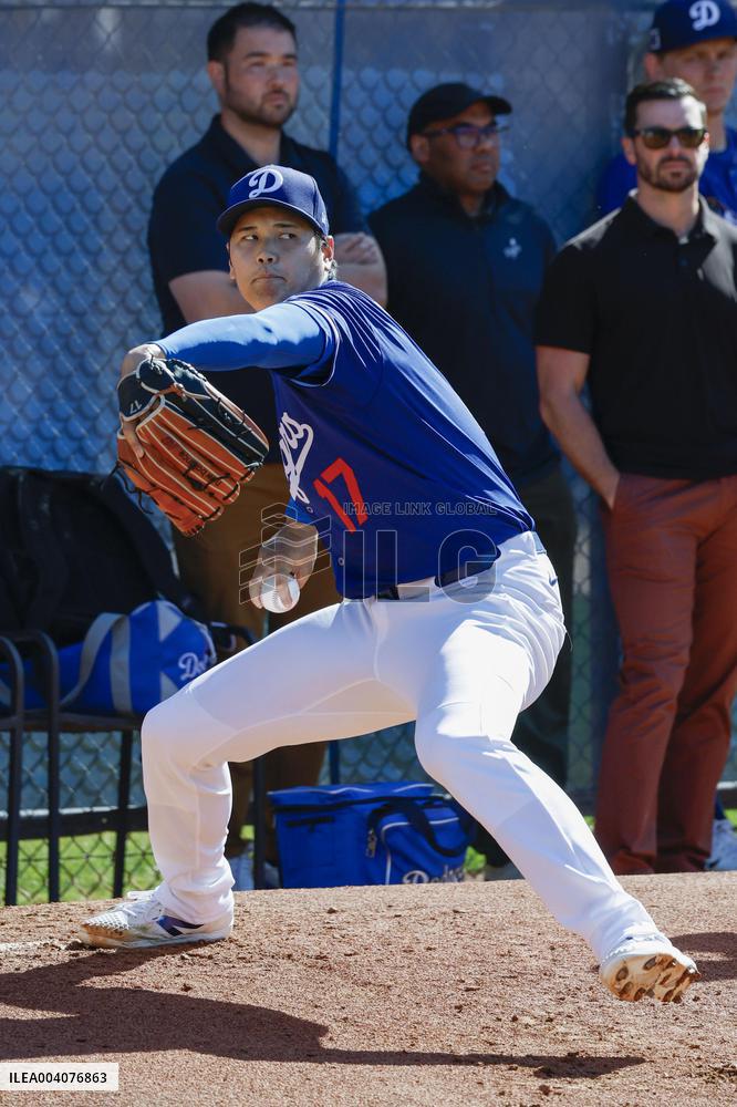 Baseball: MLB spring training