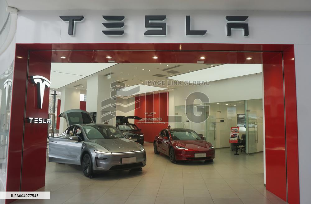 Tesla Model Y Delivery in Hangzhou