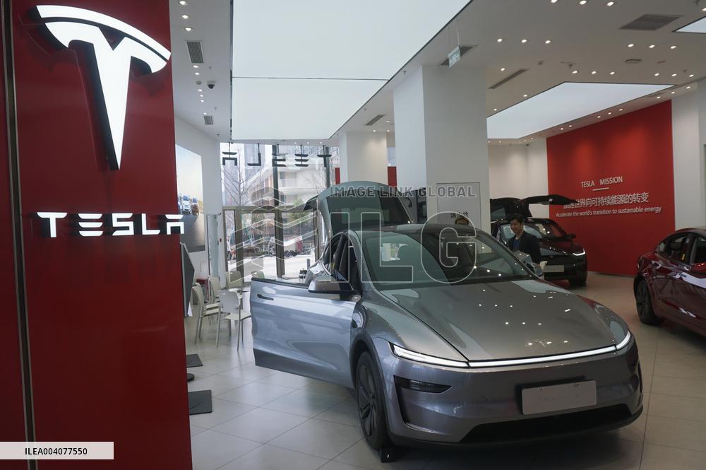 Tesla Model Y Delivery in Hangzhou