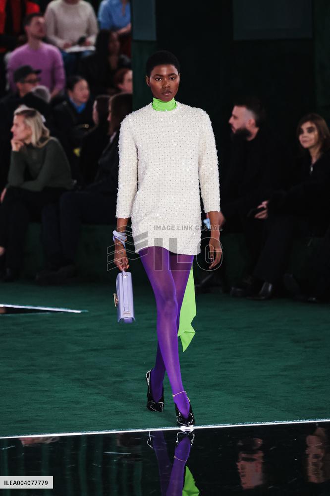 MFW - Gucci Runway