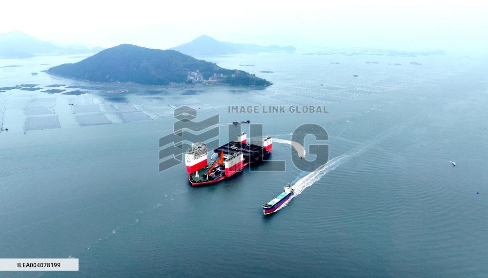 World Third Largest Chinese Submarine Salvage Engineering Ship