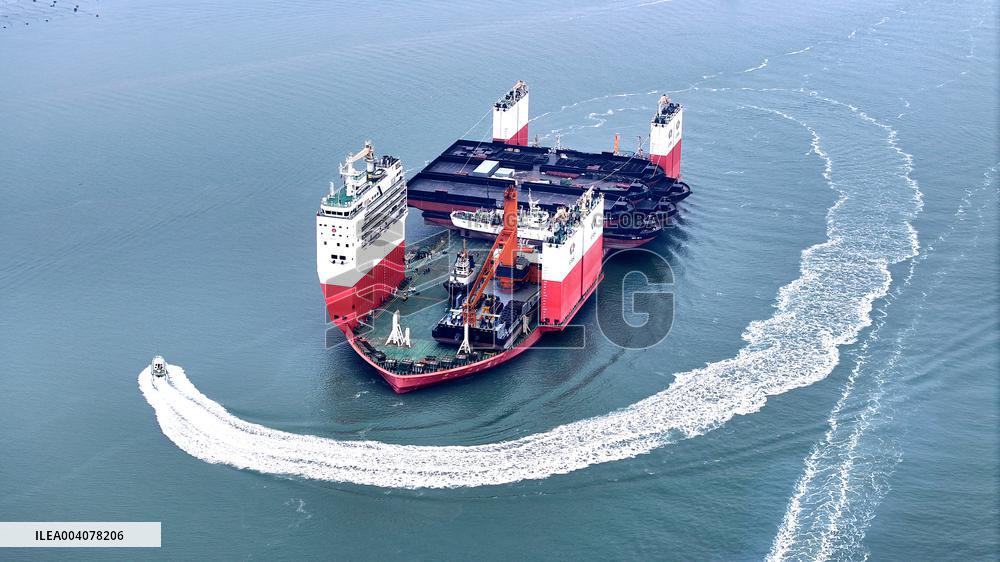 World Third Largest Chinese Submarine Salvage Engineering Ship