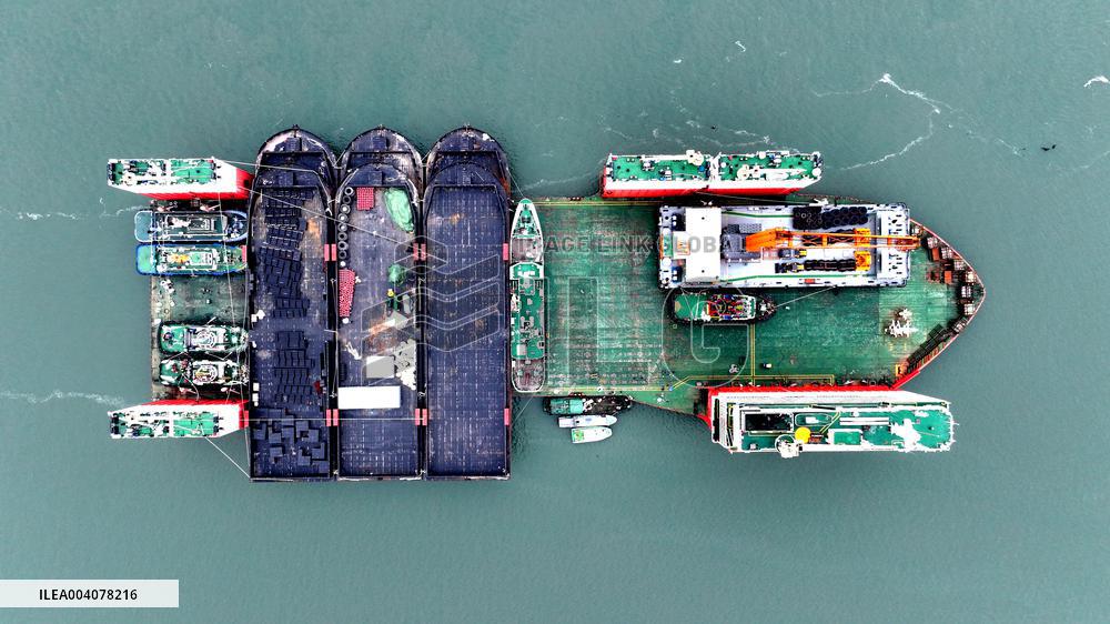 World Third Largest Chinese Submarine Salvage Engineering Ship