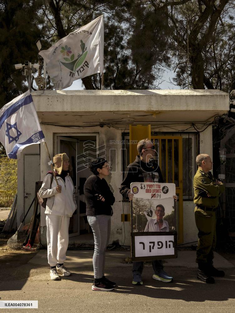 Funeral of An Israeli Hostage of Hamas - Israel