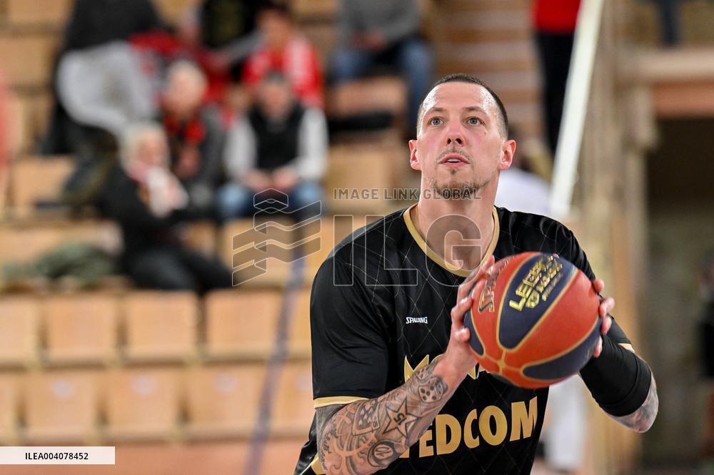 French Basketball Cup - Monaco v Asvel