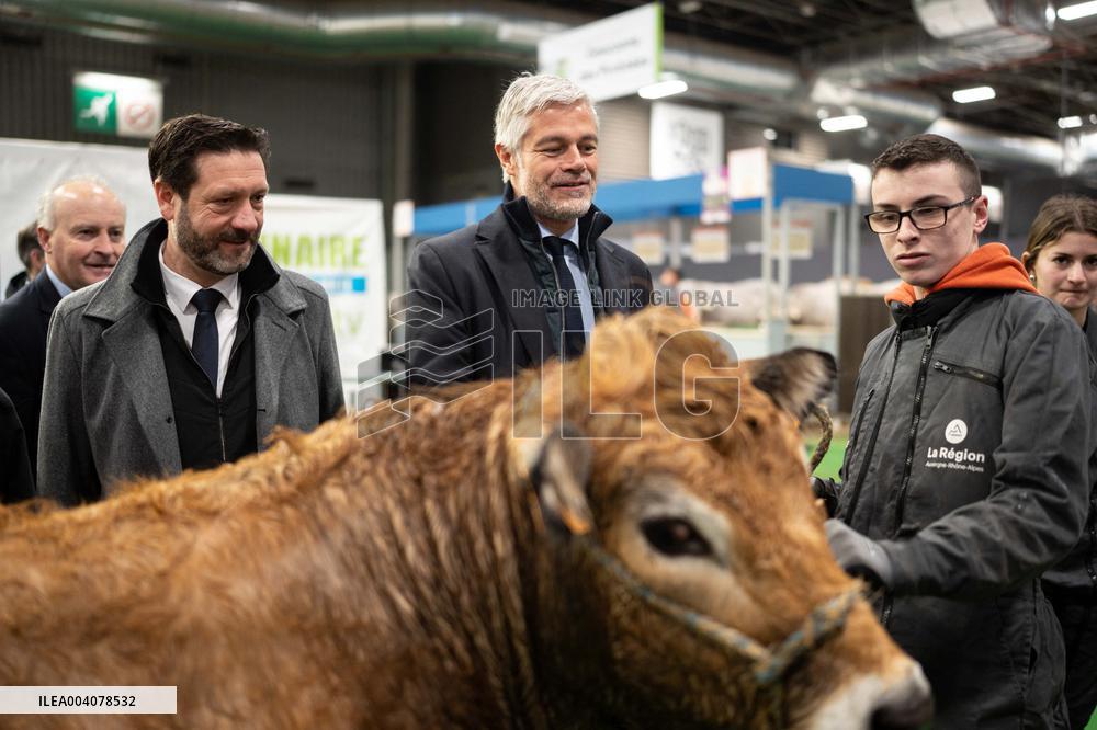 Laurent Wauquiez visits the Agricultural Show - Paris AJ