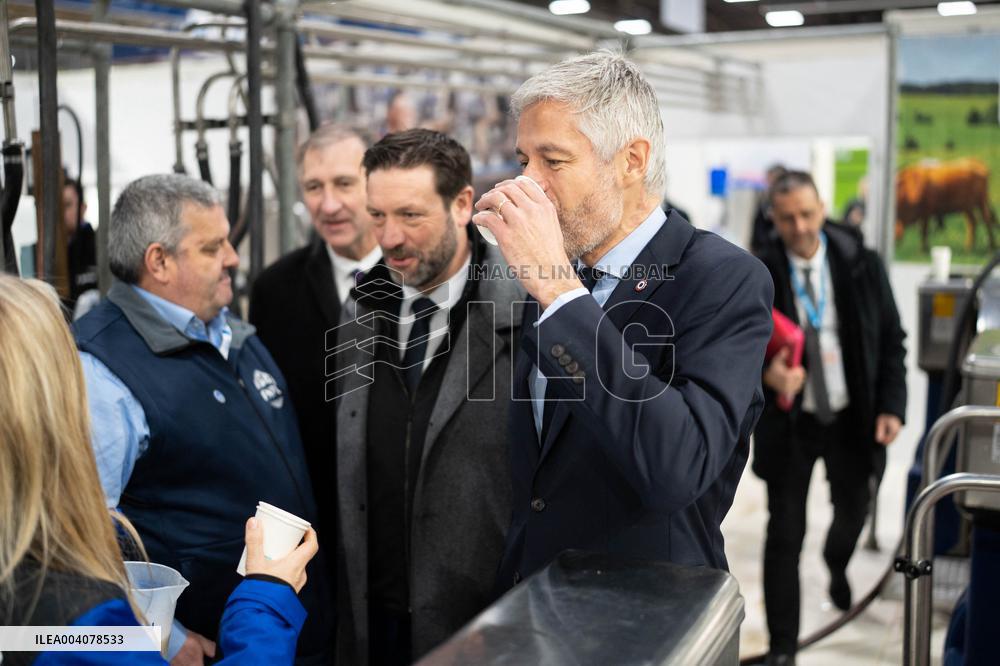 Laurent Wauquiez visits the Agricultural Show - Paris AJ