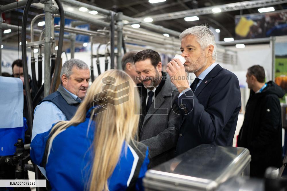 Laurent Wauquiez visits the Agricultural Show - Paris AJ