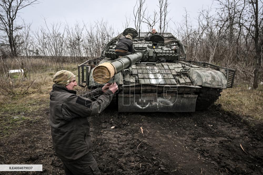 Live fire exercise of tank battalion of Ukraines 128th Mountain Assault Brigade