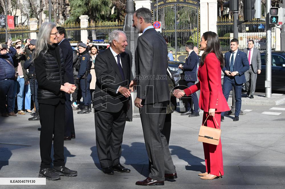 King Felipe And Queen Letizia At Presentation Of Their Portraits By Annie Leibovitz - Madrid