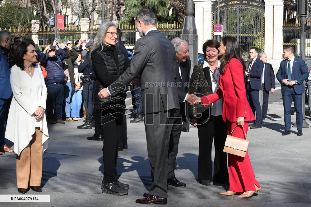 King Felipe And Queen Letizia At Presentation Of Their Portraits By Annie Leibovitz - Madrid