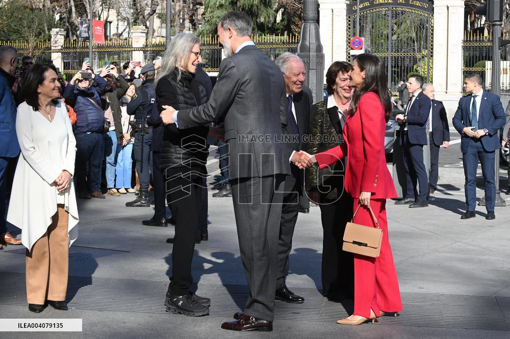 King Felipe And Queen Letizia At Presentation Of Their Portraits By Annie Leibovitz - Madrid