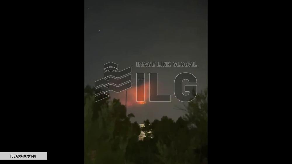 South Africa: Fire Breaks Out On Table Mountain, Prompting Road Closures 2