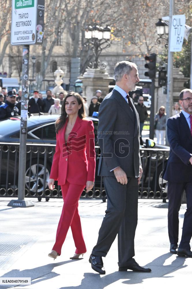 King Felipe And Queen Letizia At Presentation Of Their Portraits By Annie Leibovitz - Madrid