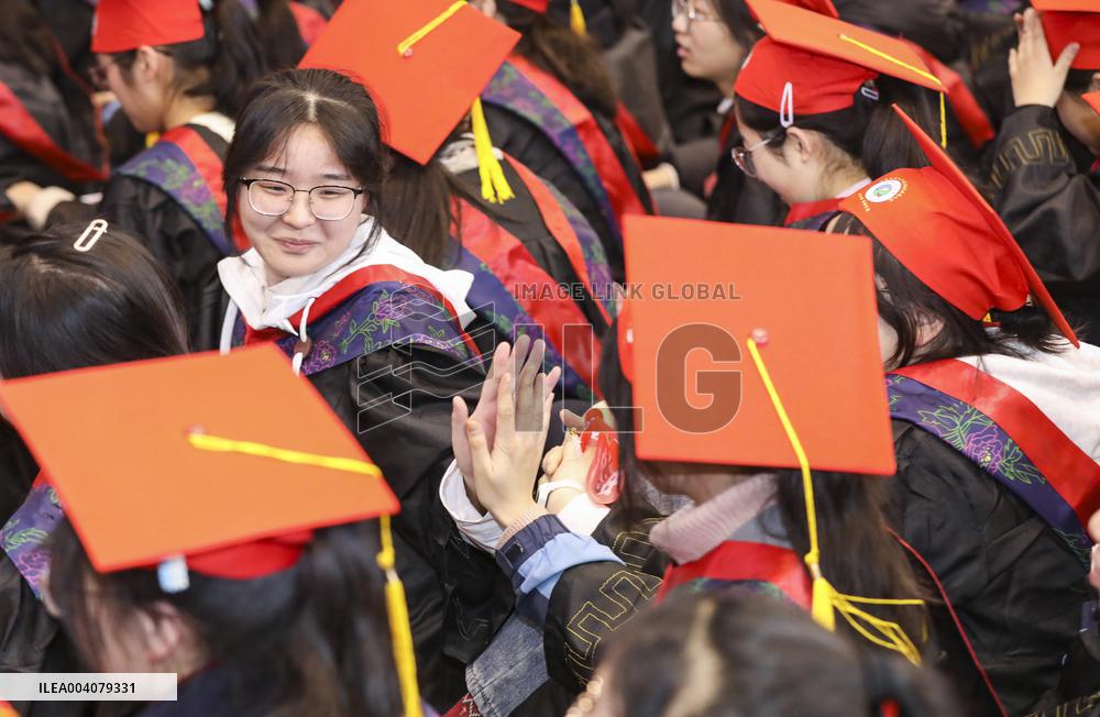 Gaokao 100-day Countdown Oath in Huai'an