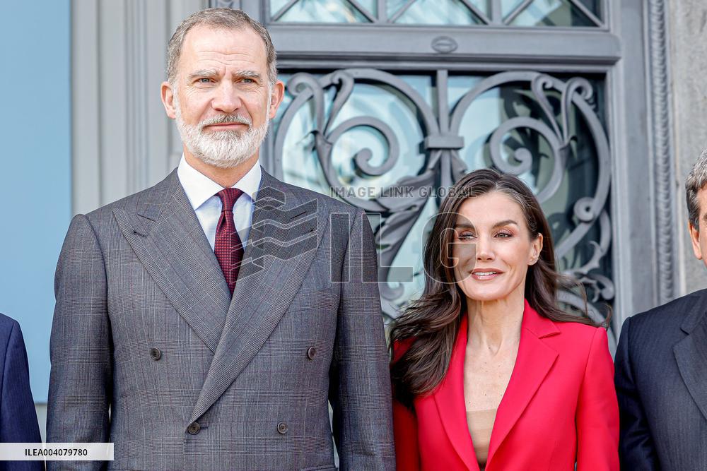 Spanish Royals Present Anne Leibovitz Portraits - Madrid