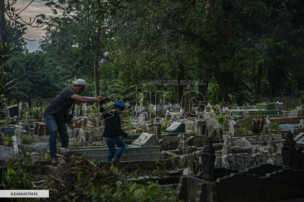 Ahead of Holy Ramadan Traditions