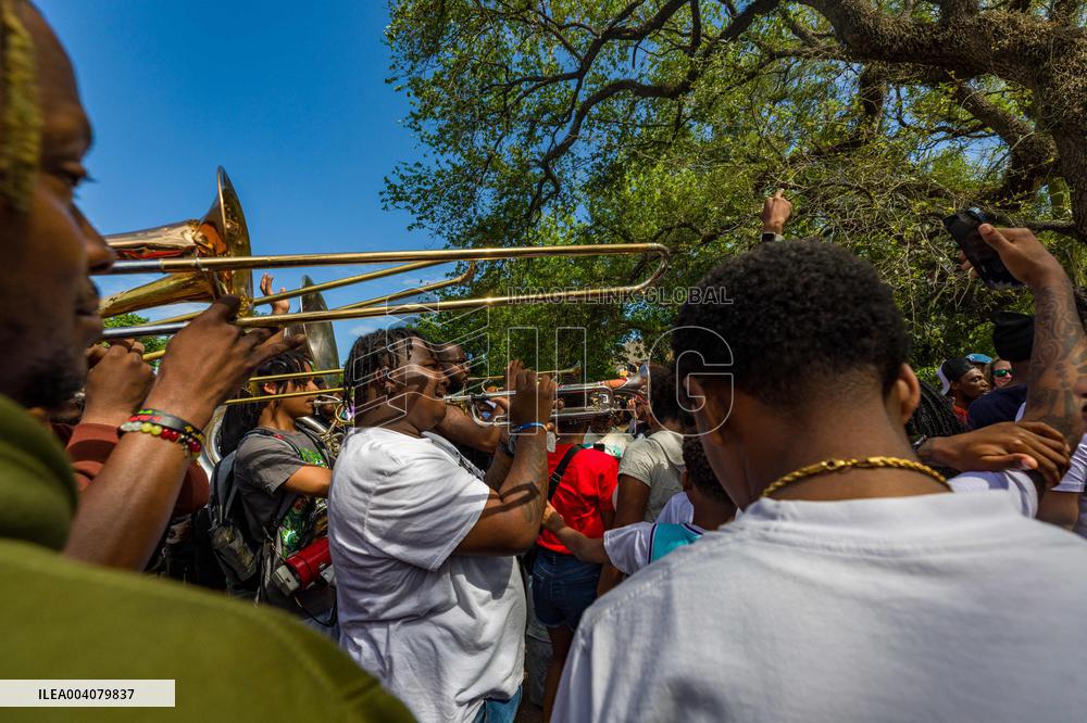 Ole & Nu Style Fellas Second Line