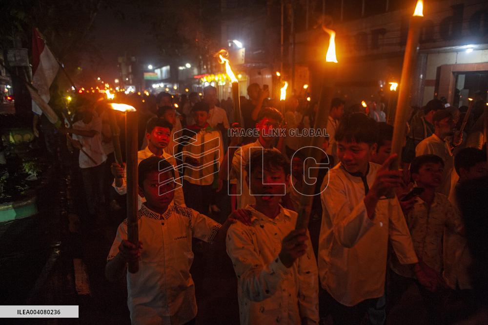 Ramadan Torchlight Parade - Indonesia
