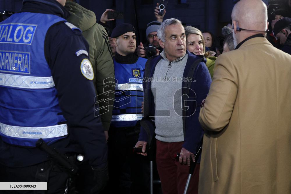 Calin Georgescu leaves the General Prosecutors Office - Bucharest