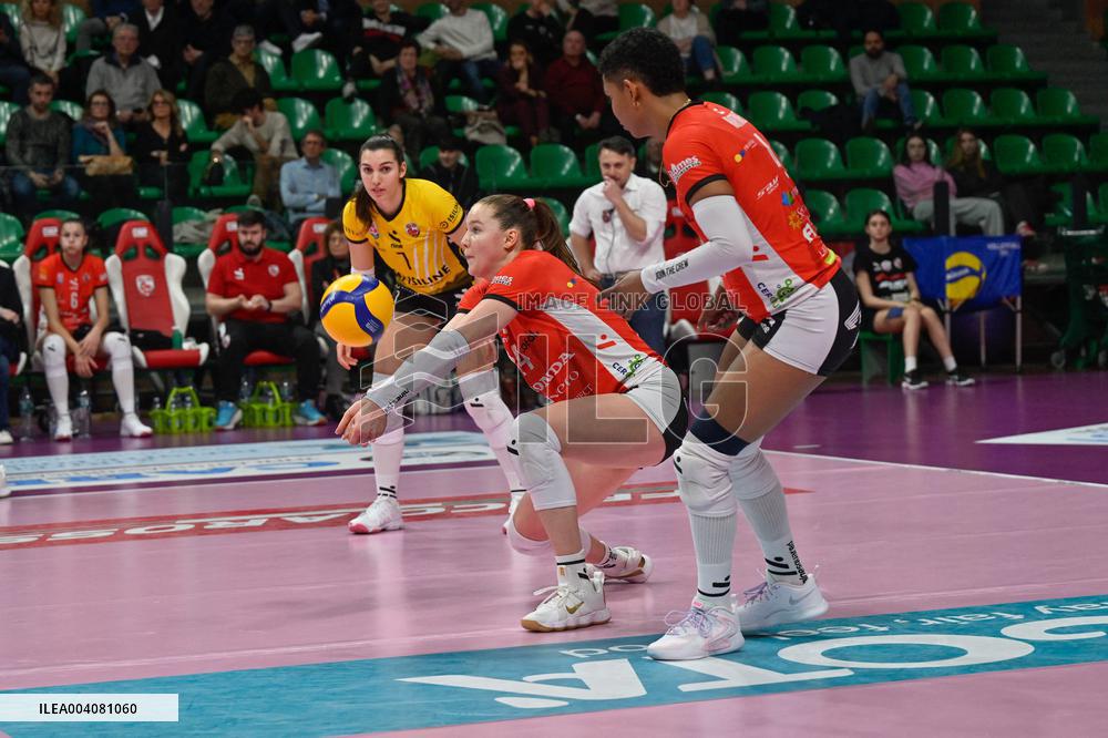 VOLLEY - Serie A1 Femminile - Honda Olivero S.Bernardo Cuneo  vs Volley Bergamo 1991