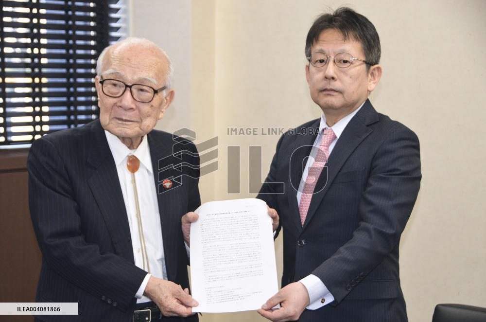 A-bomb survivor on Japan's absence from nuke ban meeting