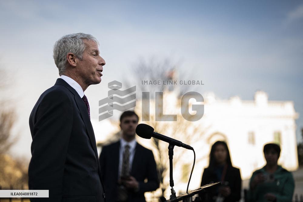Chris Wright Addresses Media After Cabinet Meeting Amid Tensions Over Musk
