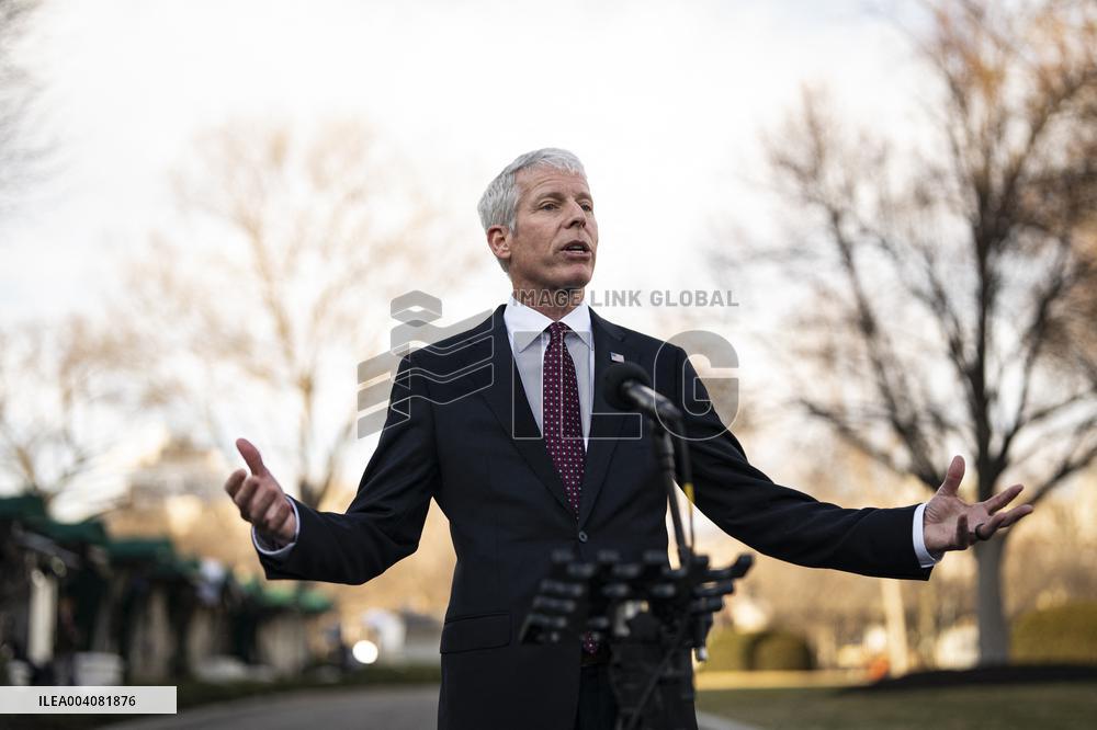 Chris Wright Addresses Media After Cabinet Meeting Amid Tensions Over Musk
