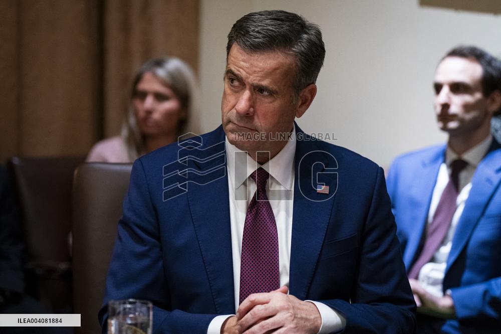 Cabinet Meeting Highlights Tensions Over Musks Federal Demands