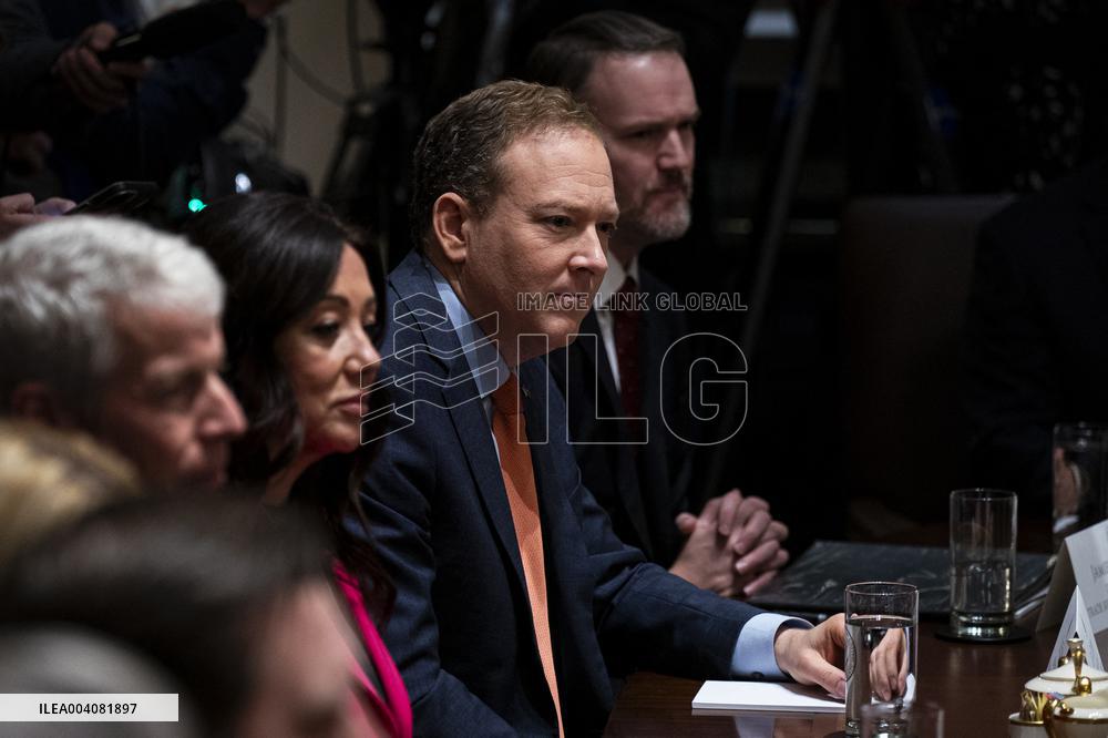 Cabinet Meeting Highlights Tensions Over Musks Federal Demands